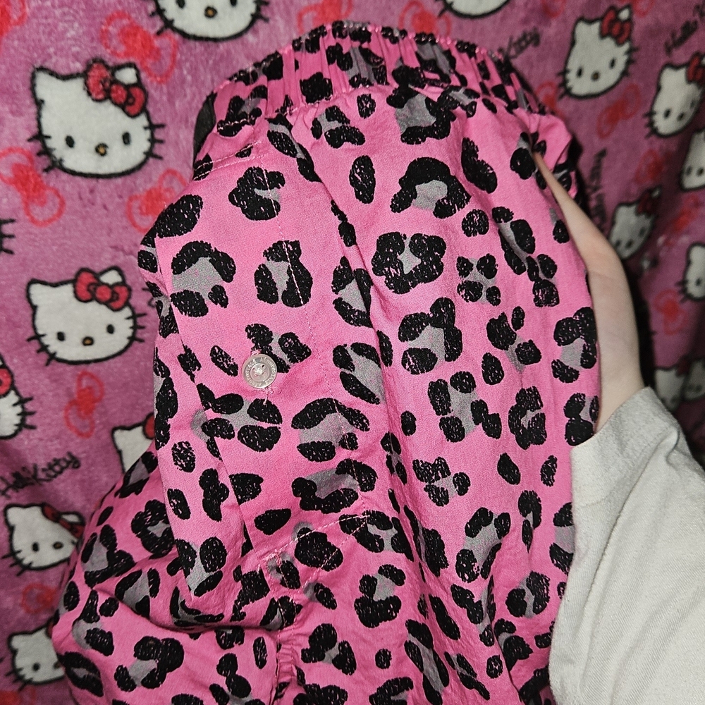 Aeropostale Pink and Black Patterned Skirt